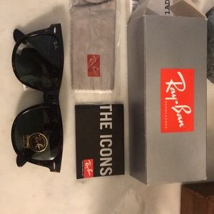 New Ray-Ban Classic Wayfarer 54mm Sunglasses